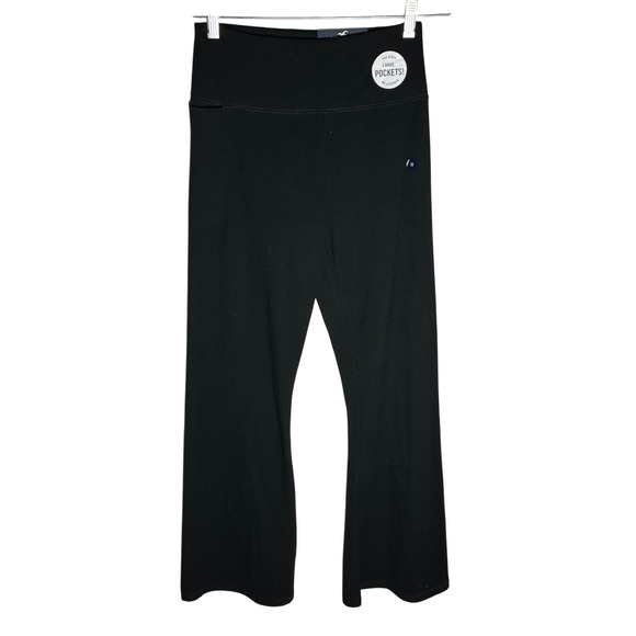 Hollister Ultra High-Rise‎ Flare Leggings with Pockets Black Size M - Picture 1 of 2